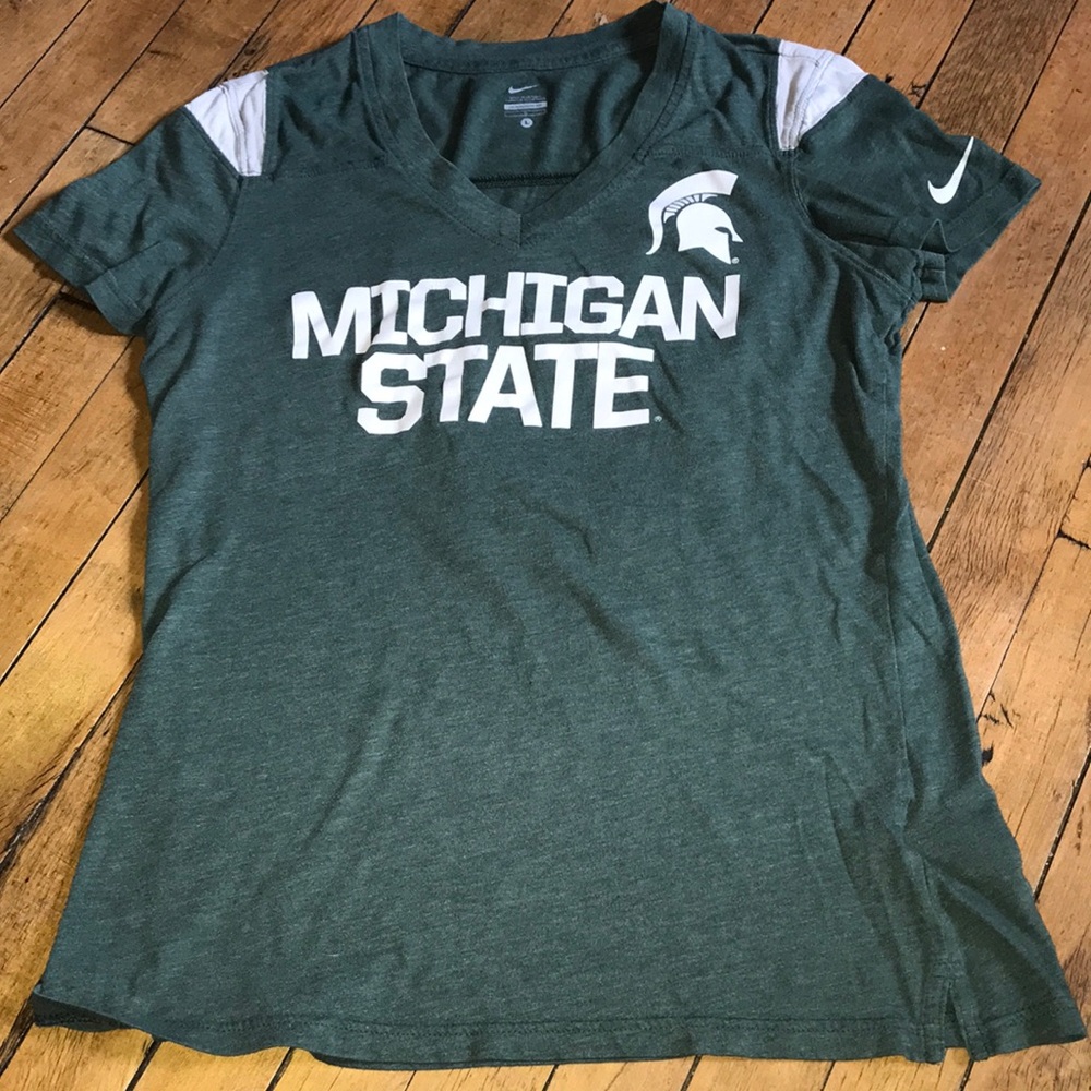 Nike Michigan State Women's Green‎ V-Neck Tee